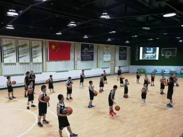 篮球一周的训练计划怎么写_2